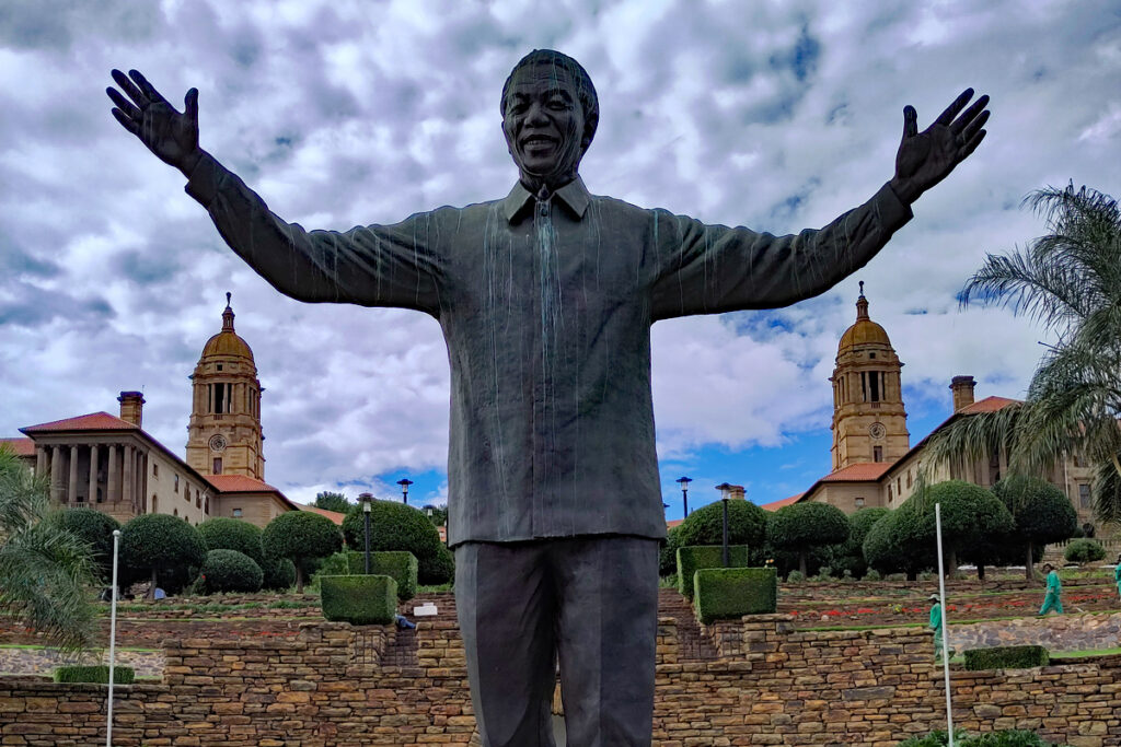 Mandela-Statue vor den Union-Buildings in Pretoria, Südafrika