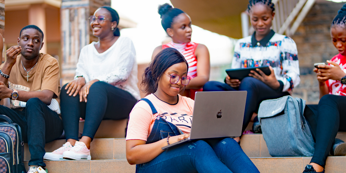 University Students Nigeria - Bild: GOALLORD-CREATIVITY / Shutterstock.com